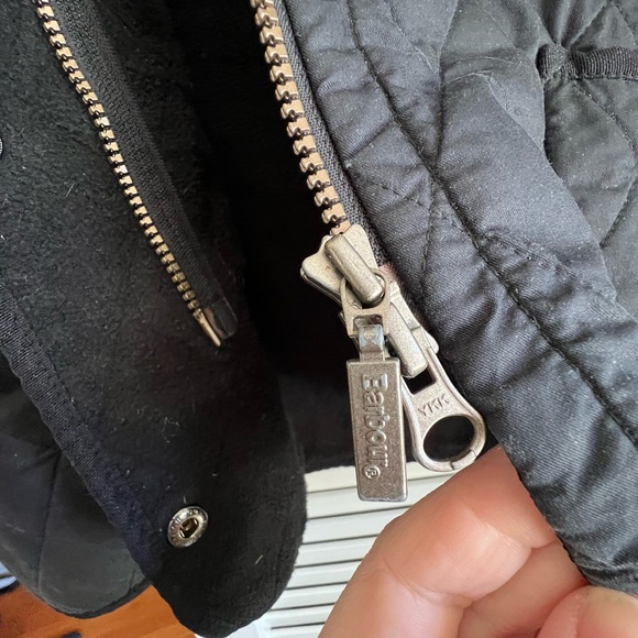 Barbour Duracott Polarquilt Jacket. Great jacket but too tight for me. - Picture 6 of 11